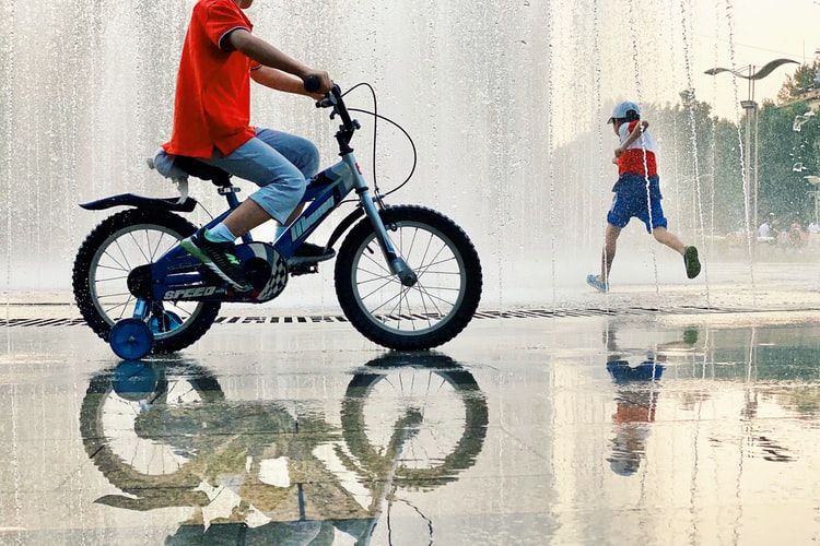 Bicicleta pentru copii in apa