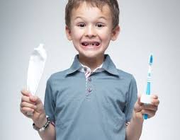 Opteaza pentru o periuta electrica pentru copii potrivita si de calitate, marca Oral B!